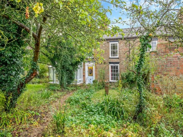 Exterior | Misdale House, Louth