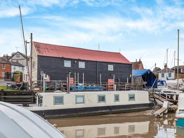 Setting | Sail Loft - Knox Maritime Cottages, Maldon