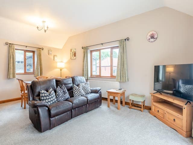 Open plan living space | Oak Cottage - Grange Farm Park, Louth