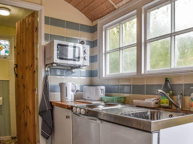 Kitchen | Field View, Polgooth