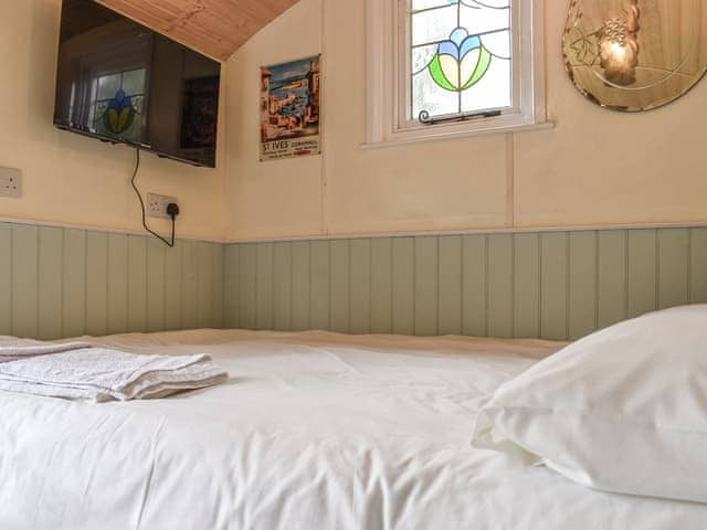 Bedroom | Field View, Polgooth