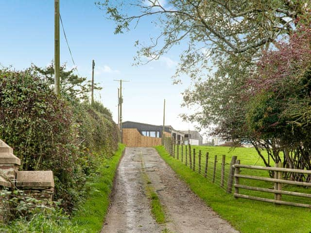 Driveway | Hernmargh Skiber, Langford Hele, near Marhamchurch