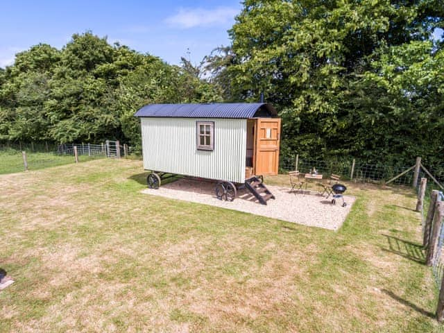 Buttercup Hut, Chiddingly