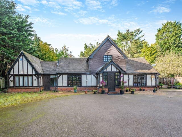 Exterior | Gardeners Cottage, Brentwood