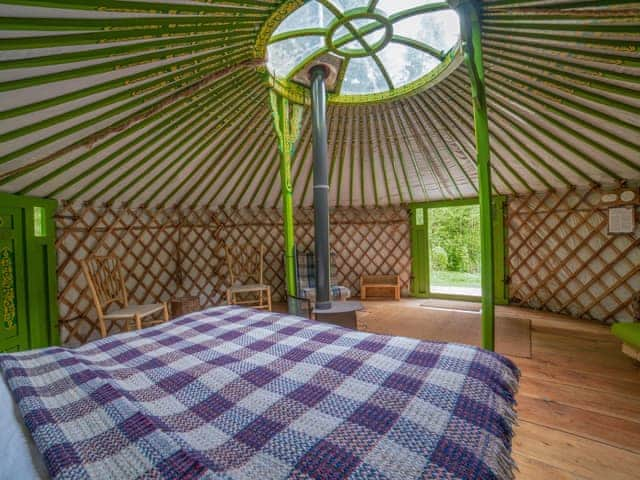 Eilian - Redwood Valley Cabins and Yurts, Presteigne