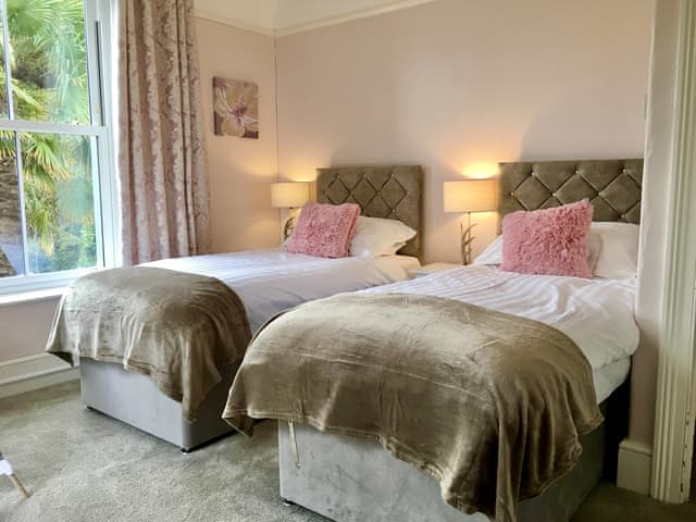 Twin bedroom | Serenity Valley, Berrynarbor-Ilfracombe