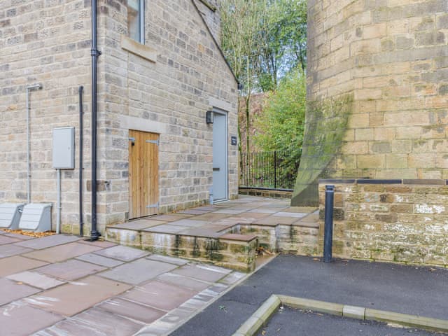 Exterior | Weaver’s Snug, Haworth