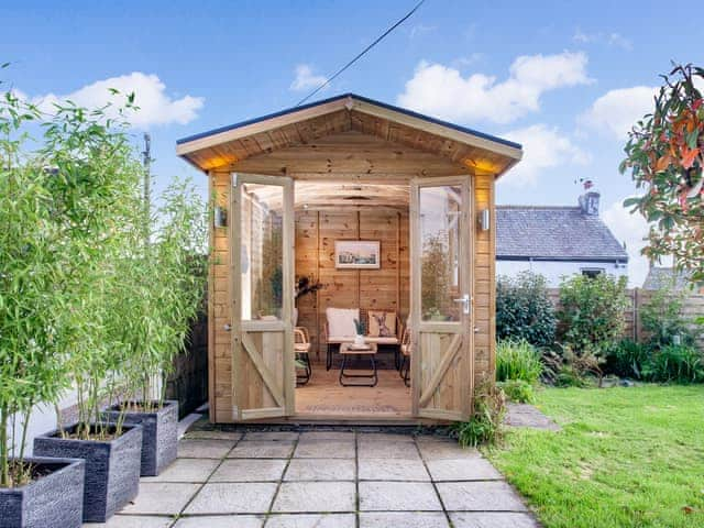 Summerhouse | Harlequin Cottage, St Austell