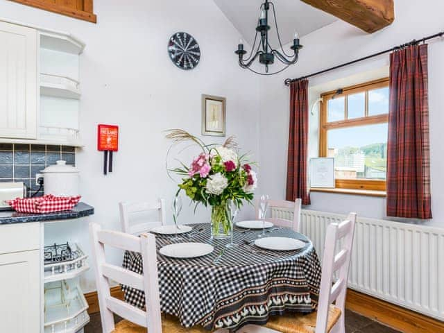 Kitchen/diner | Anvil Cottage - Grimblethorpe Hall, Louth