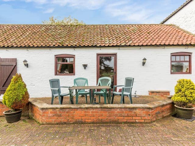 Exterior | Anvil Cottage - Grimblethorpe Hall, Louth