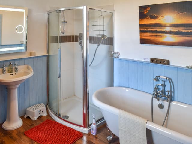 Bathroom | Harebeck Cottage, Seascale