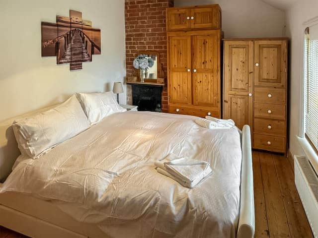 Double bedroom | Marsh Cottage, Stockbridge