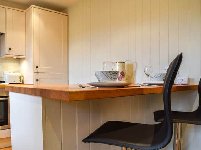 Kitchen | Bea Cottage, Bourton On The Water