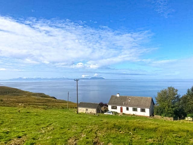 Setting | Sunny Hill - Hebridean Views, Gairloch