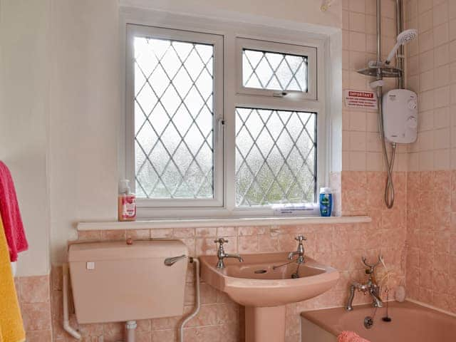 Bathroom | Bindon Cottage, Luworth Cove