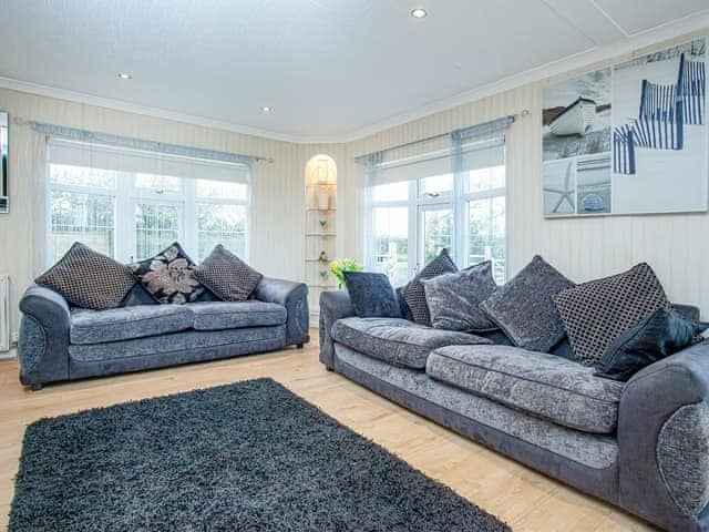 Living room/dining room | Red Post Lodge, Launcells, near Bude