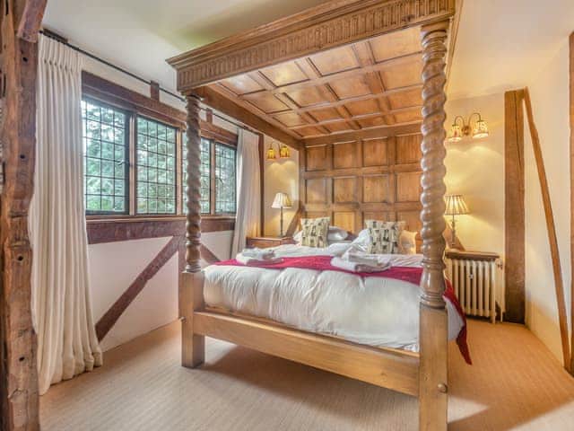Double bedroom | Ridge Hill Manor, East Grinstead
