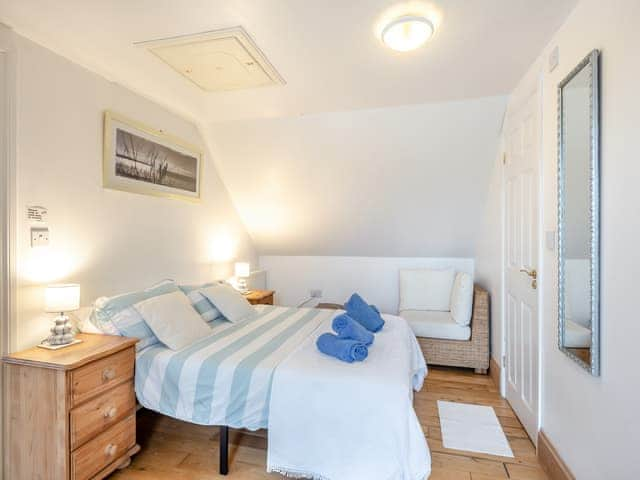 Comfortable double bedroom | Waters Reach, Pentney