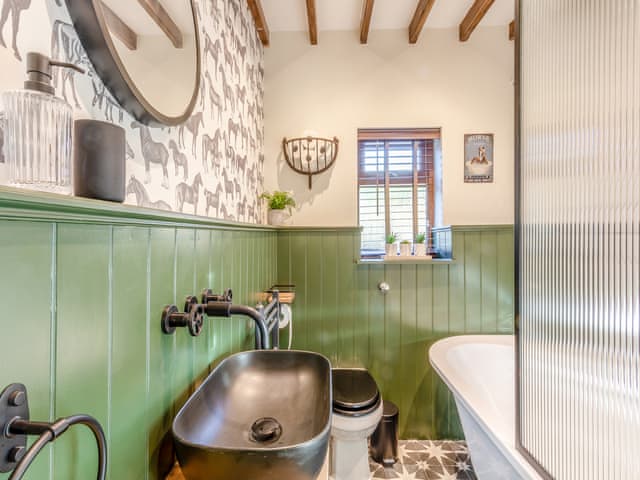 Bathroom | The Stables, Sproxton
