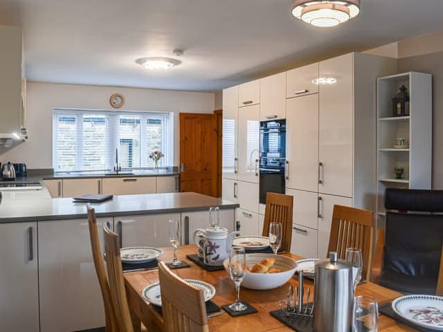 Kitchen/diner | Oak Tree Cottage, Fence