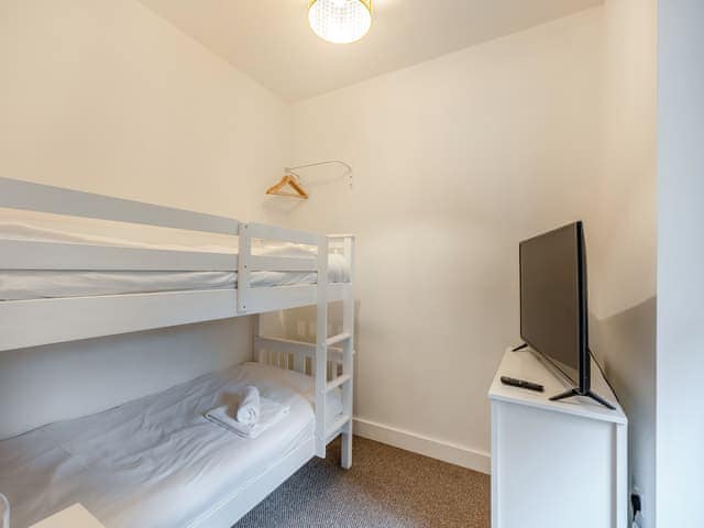 Bunk bedroom | Apartment One - King Apartments, Southport