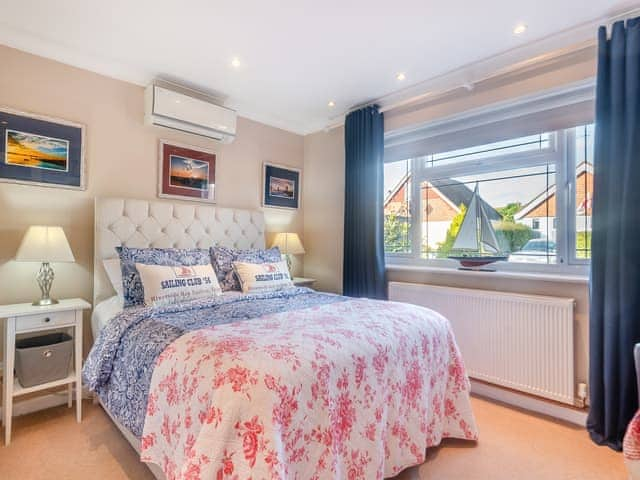 Double bedroom | Anchor Cottage, Hayling Island