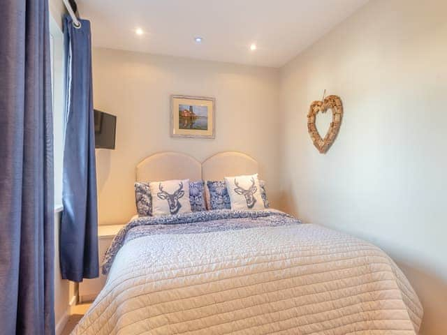 Double bedroom | Anchor Cottage, Hayling Island