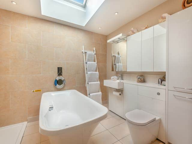 Bathroom | Anchor Cottage, Hayling Island