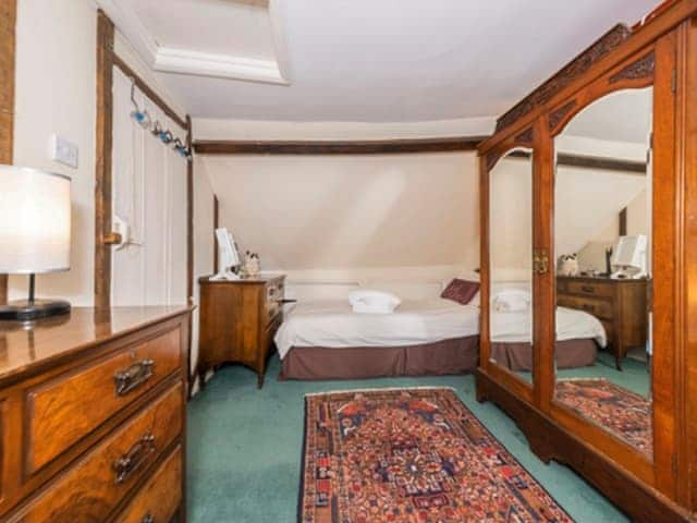 Twin bedroom | Burwood Cottage, Chalkhouse Green, near Reading