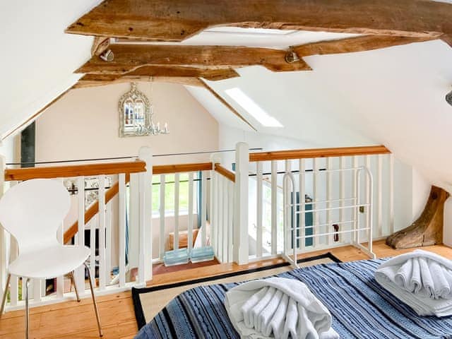 Mezzanine double bedroom | Simpers Drift, Great Glemham, near Framlingham