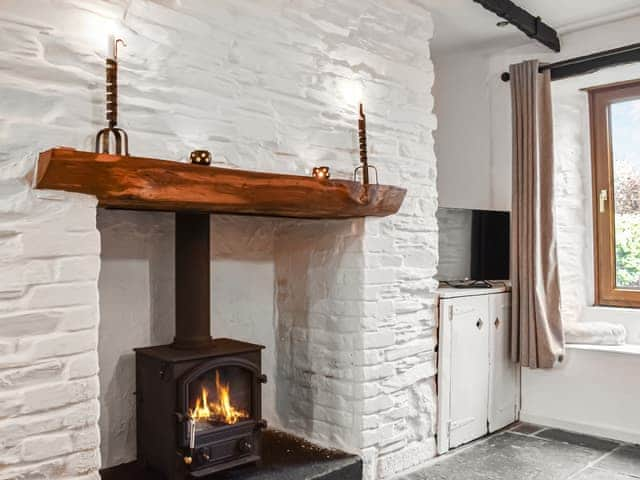 Living room/dining room | Winsbeer Cottage, Buckland Monachorum