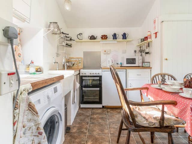 Kitchen/diner | Gore Cottage, West Milton, Bridport