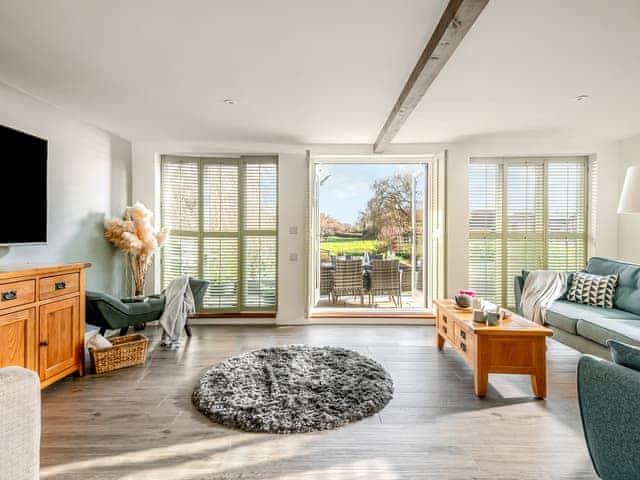 Living room | The Cart House, Bishop&rsquo;s Waltham