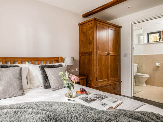 Double bedroom | The Cart House, Bishop&rsquo;s Waltham