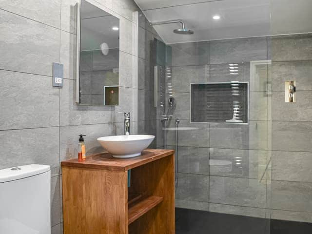 Bathroom | Flanders Cottage, Lymington