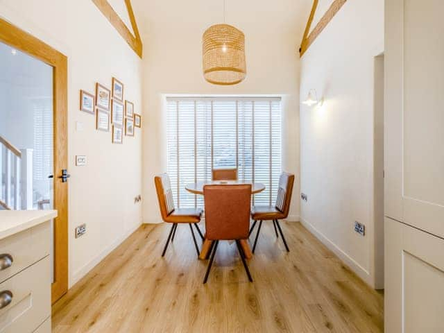 Dining Area | Pheasants Folly - Plas Cerrig Luxury Barns, Llanymynech