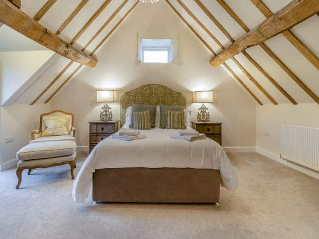 Double bedroom | Hares Hollow - Plas Cerrig Luxury Barns, Llanymynech