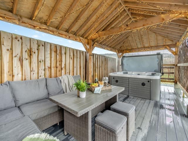 Outdoor area | Hares Hollow - Plas Cerrig Luxury Barns, Llanymynech