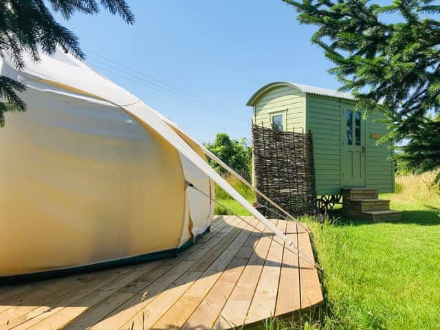 Shepherds Belle & Croft Hut - Oaksbrook Retreat, Messing