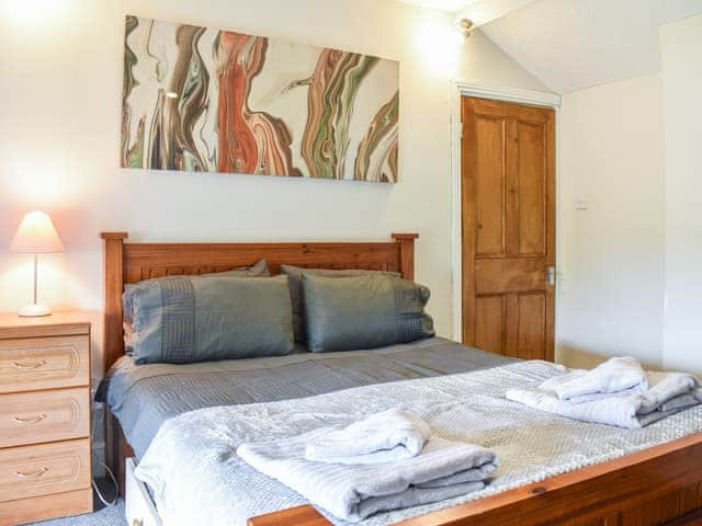 Double bedroom | Cozy Cow Cottage, Belford