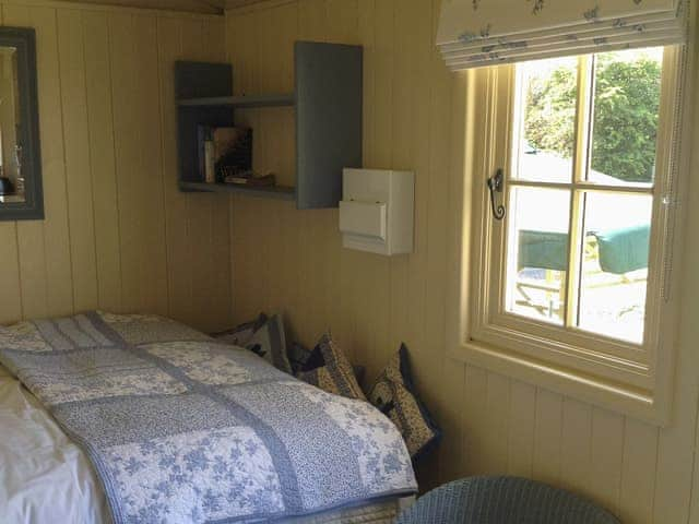 Double bedroom | Beeches Shepherd Hut, Harleston