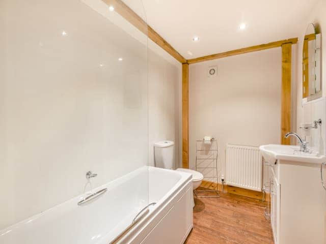 Bathroom | The Barn - Holton Lodge Retreats, Holton-Le-Clay, near Cleethorpes