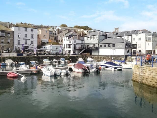 Surrounding area | Oak, Falmouth