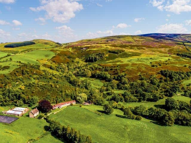 Setting | Long Byres- Bramble Cottage - Long Byres, Talkin Head, near Carlisle