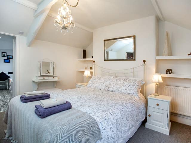 Double bedroom | Lilac Cottage, Brixham