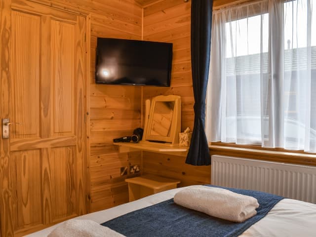 Double bedroom | Pine Lodge, Ilfracombe