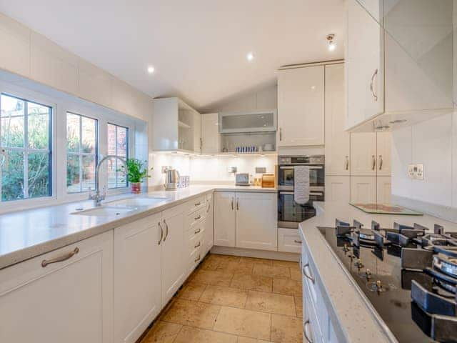 Kitchen | The Stables, Edenbridge