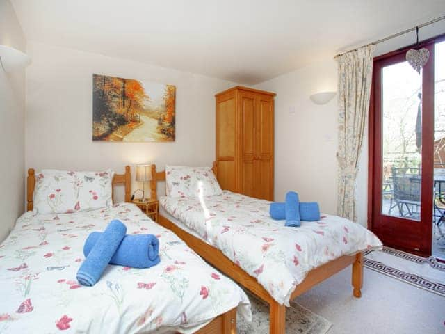 Twin bedroom | Bulls Cottage, Bodmin