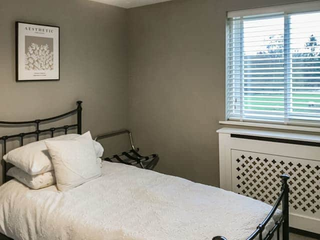 Twin bedroom | Beck Cottage, Thirsk