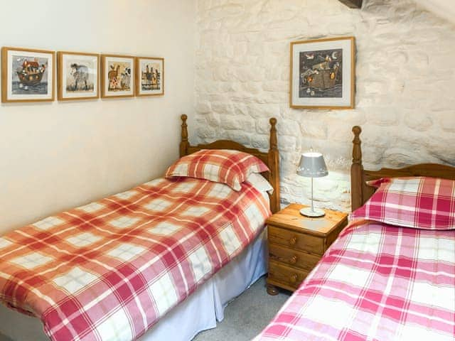 Twin bedroom | Cotton Cottage, Hope, near Castleton